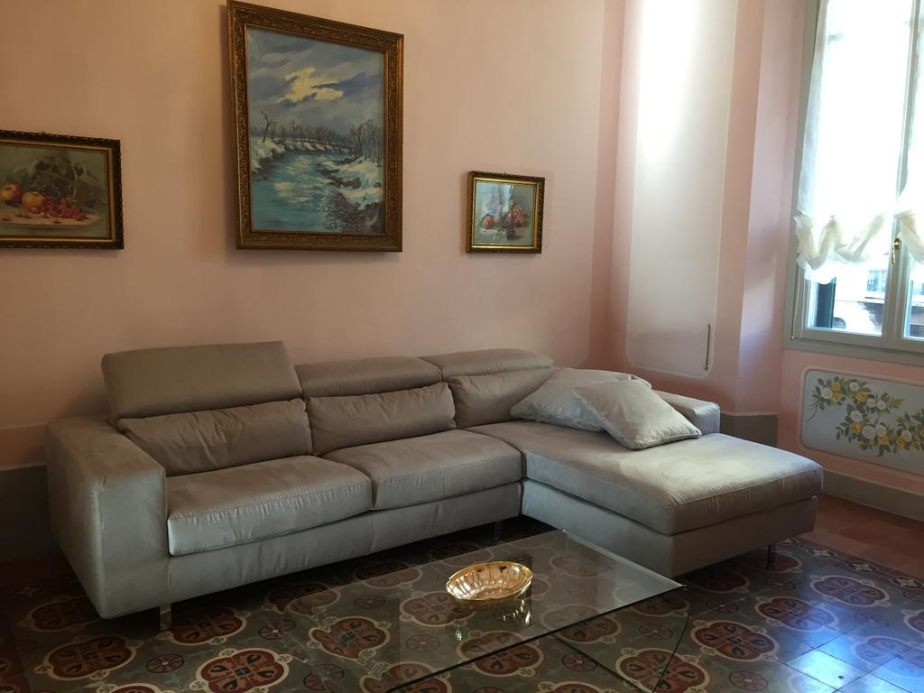 Palazzo Carasi Apartments Cremona Bagian luar foto