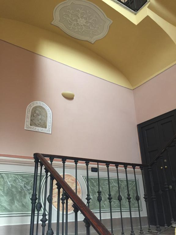 Palazzo Carasi Apartments Cremona Bagian luar foto