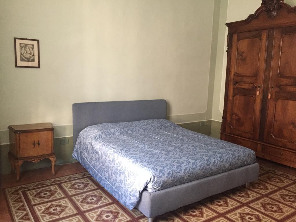 Palazzo Carasi Apartments Cremona Bagian luar foto