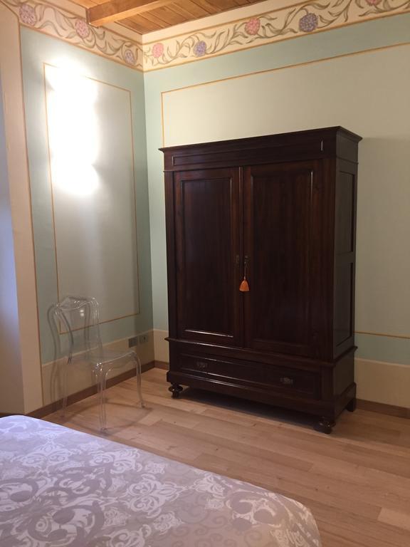 Palazzo Carasi Apartments Cremona Bagian luar foto
