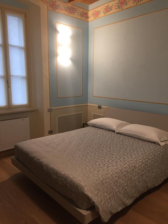 Palazzo Carasi Apartments Cremona Bagian luar foto